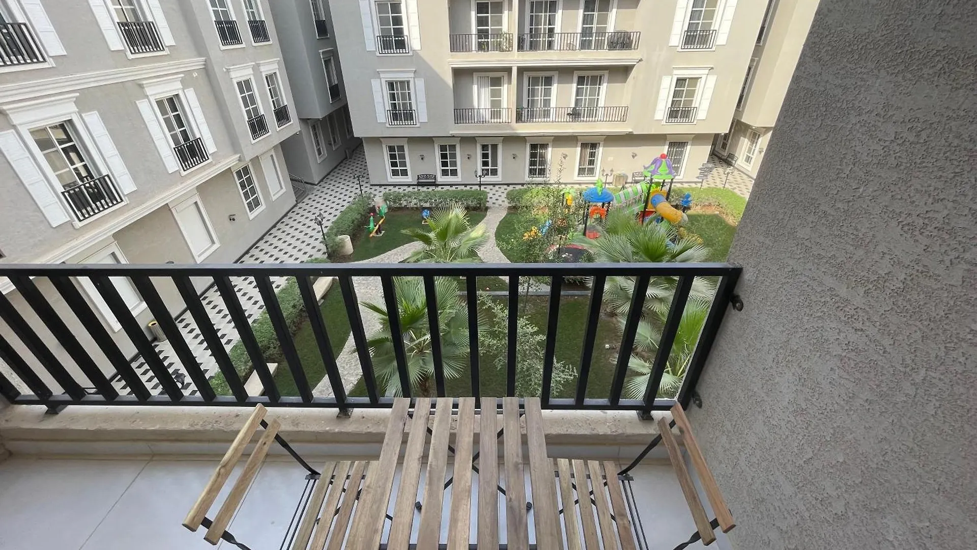 مسكن قطون - حطين E10 - بلكونة مطلّة عالحديقة Apartment Riyadh 0*,