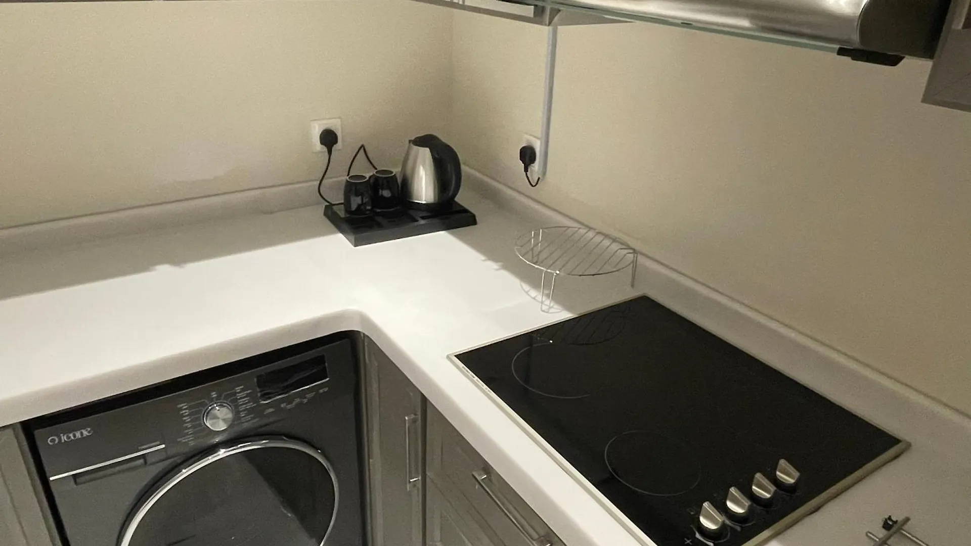مسكن قطون - حطين E10 - بلكونة مطلّة عالحديقة Apartment Riyadh